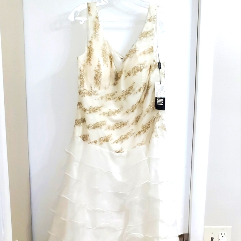 Beautiful Elegant Formal A-line Ball Gown